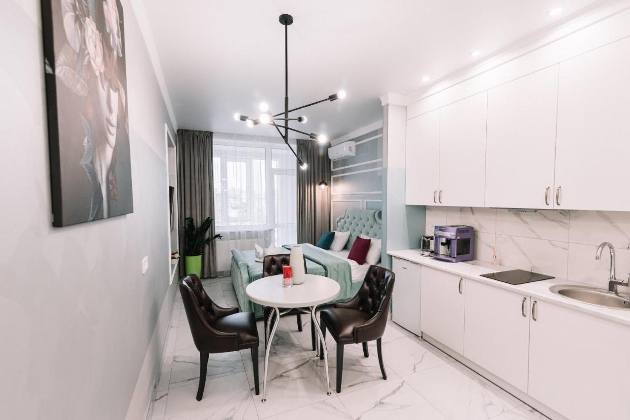 Royal Tower Vip Smart Apartments 1 Kiev Buitenkant foto