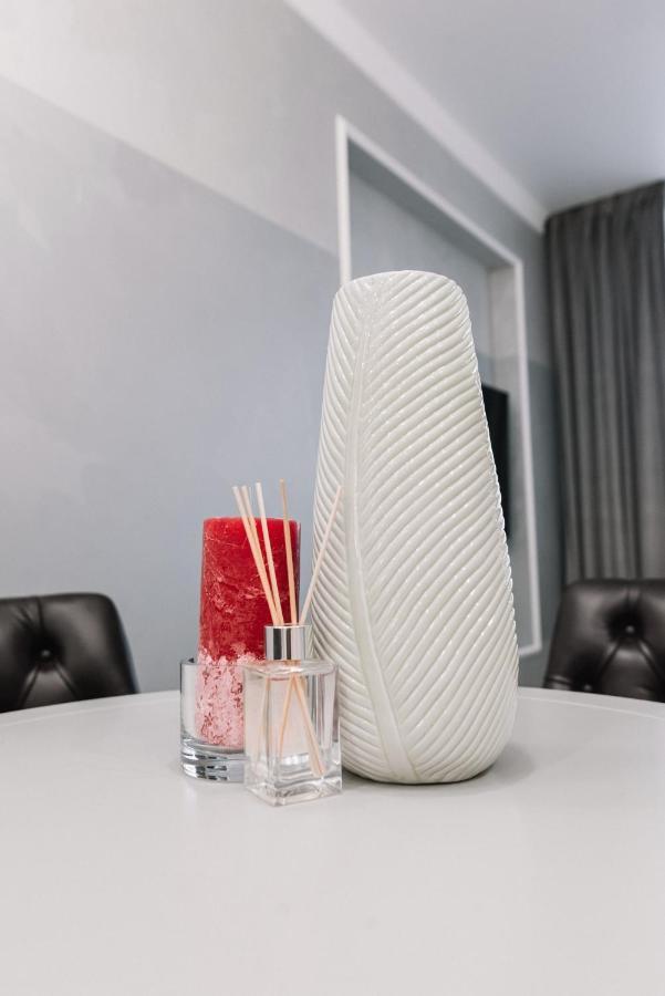 Royal Tower Vip Smart Apartments 1 Kiev Buitenkant foto