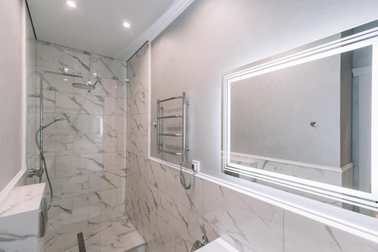 Royal Tower Vip Smart Apartments 1 Kiev Buitenkant foto